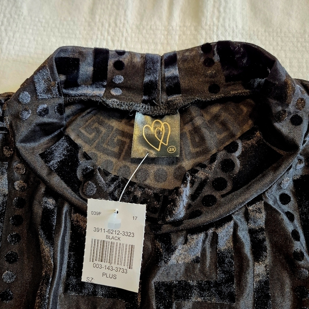 Windsor women' size 2X velvet burnout long sleeve bodysuit NWT - Picture 3 of 7